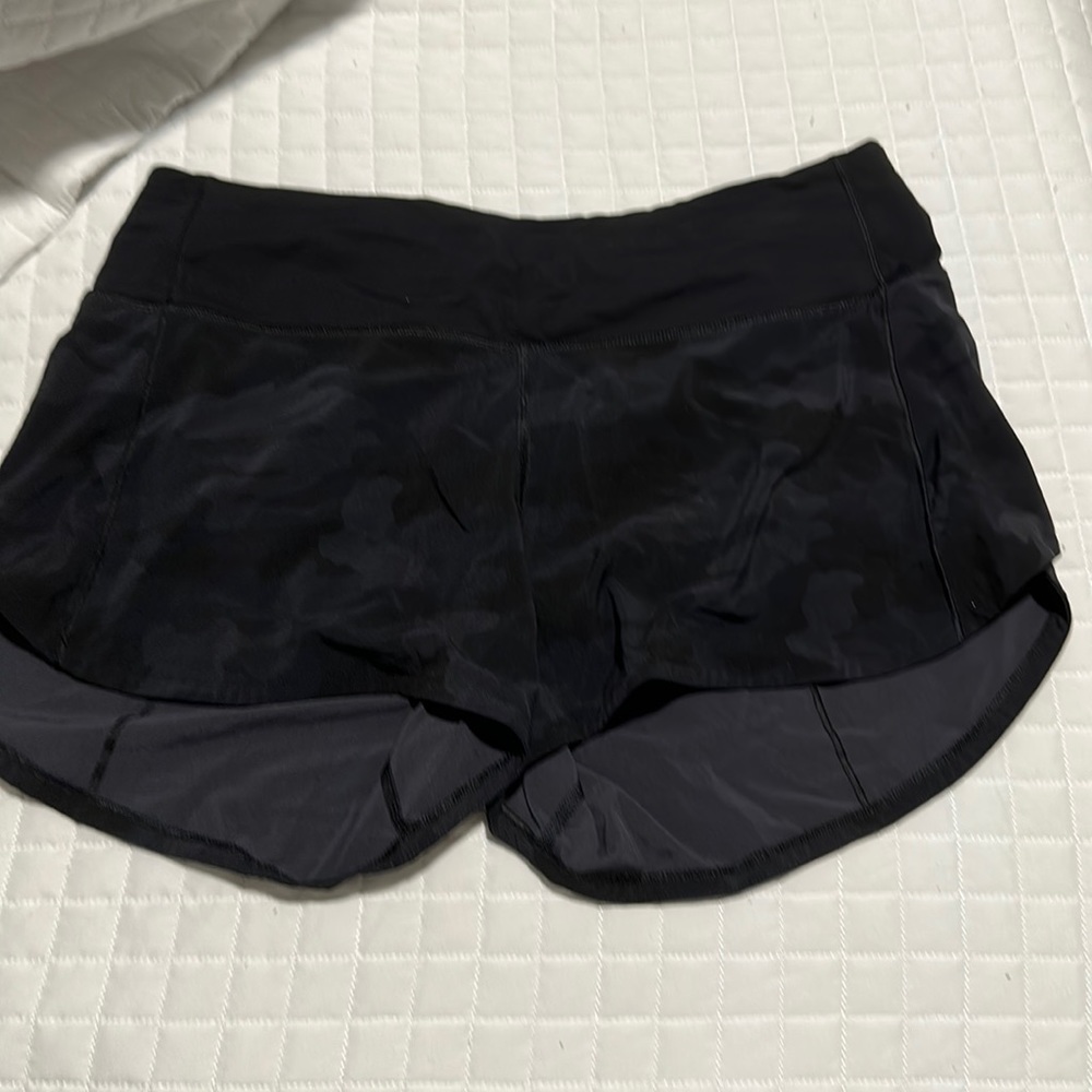 black camo lulu shorts size 8